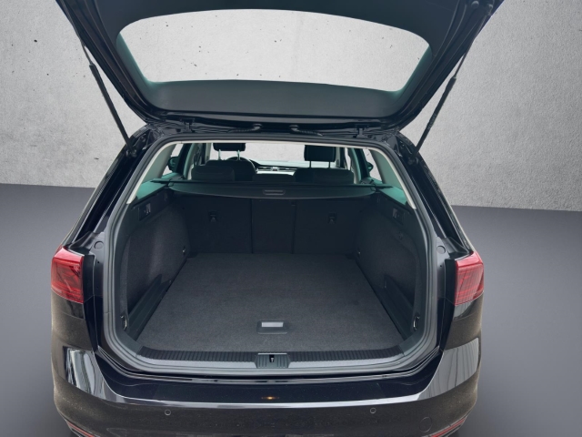 Passat Variant 2.0 TDI Business*Navi*LED*RüKa*SHZ