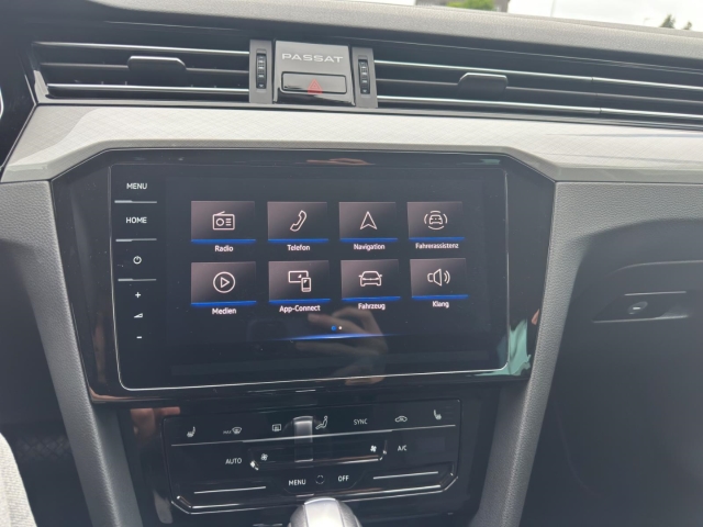 Passat Variant 2.0 TDI Business*Navi*LED*RüKa*SHZ