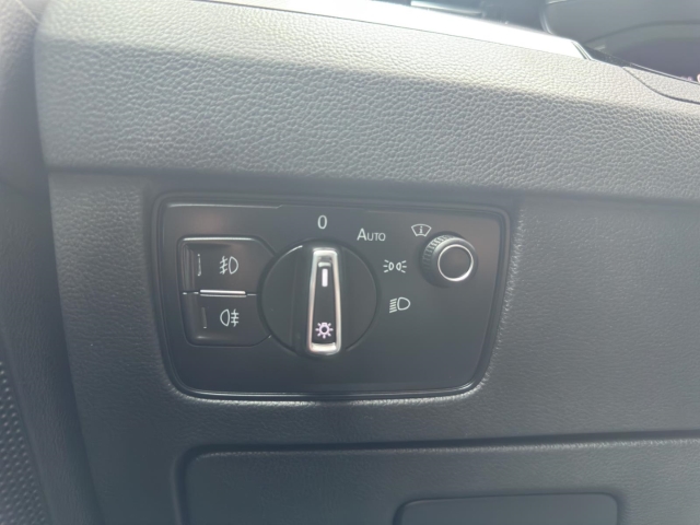Passat Variant 2.0 TDI Business*Navi*LED*RüKa*SHZ