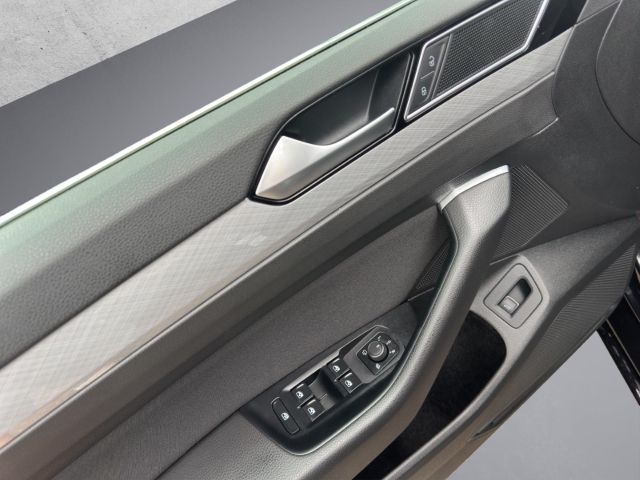 Passat Variant 2.0 TDI Business*Navi*LED*RüKa*SHZ