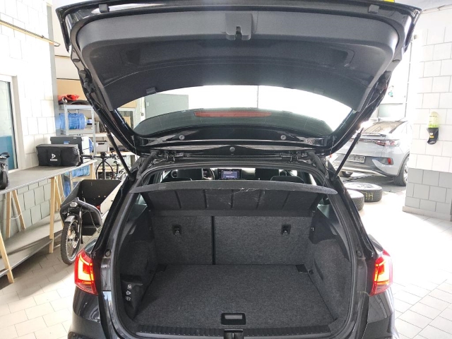 Arona Xperience 1.0 TSI DSG*Navi*LED*RüKa*SHZ*