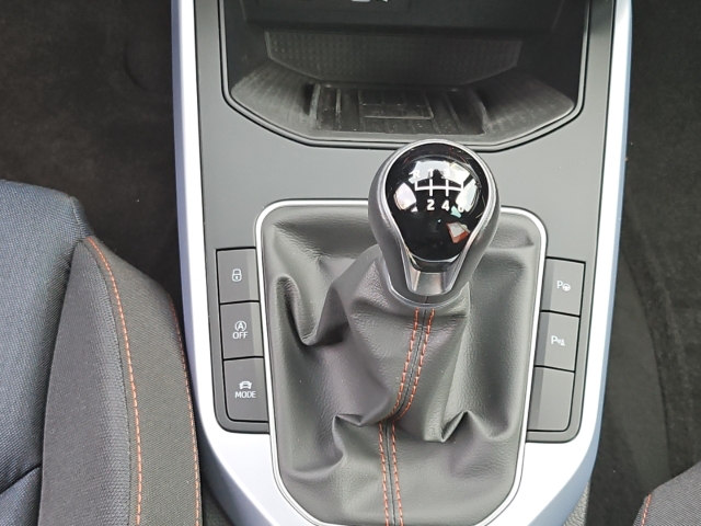 Arona FR 1.0 TSI*Navi*LED*SHZ*RüKa*