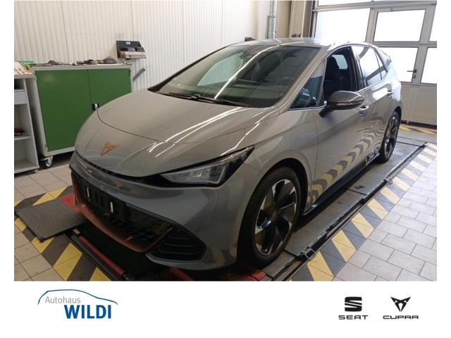 Born 62 kWh*Navi*PDC*LED*