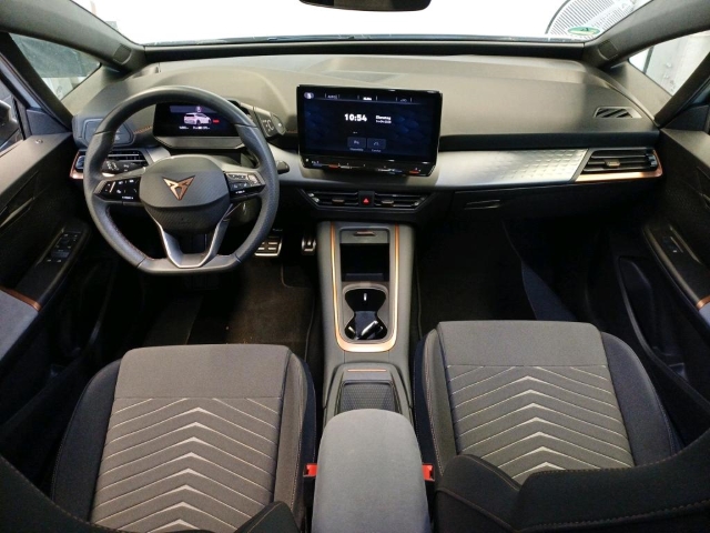 Born 62 kWh*Navi*PDC*LED*