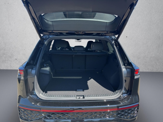 Tayron R-Line 2.0 TSI 4MOTION DSG*AHK*Navi*Rüka