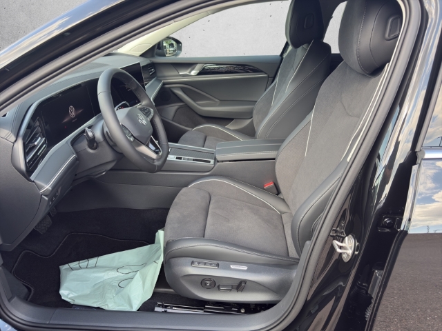 Passat 1.5 eTSI 110 kW BusinessACC*Navi*LED*RüKa