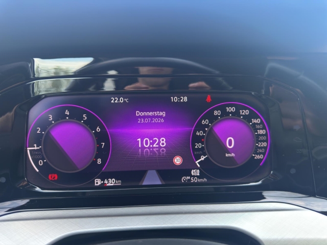 Golf VIII 1.5 TSI Life*Navi*LED*ACC*SHZ*