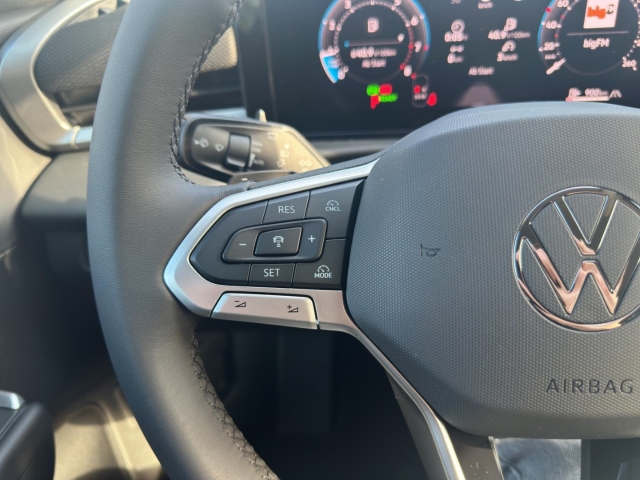 T-Roc 1.5 eTSI Style*ACC*Navi*LED*RüKa*SHZ*