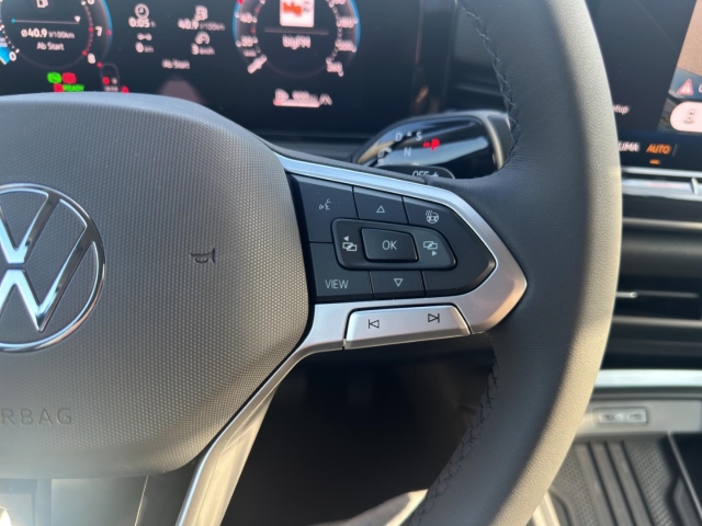 T-Roc 1.5 eTSI Style*ACC*Navi*LED*RüKa*SHZ*