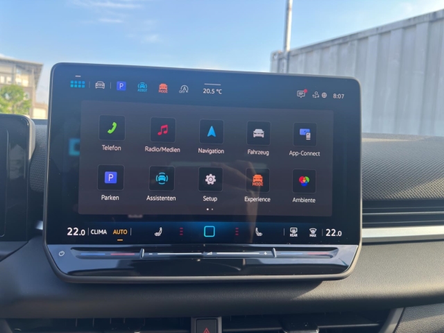 T-Roc 1.5 eTSI Style*ACC*Navi*LED*RüKa*SHZ*