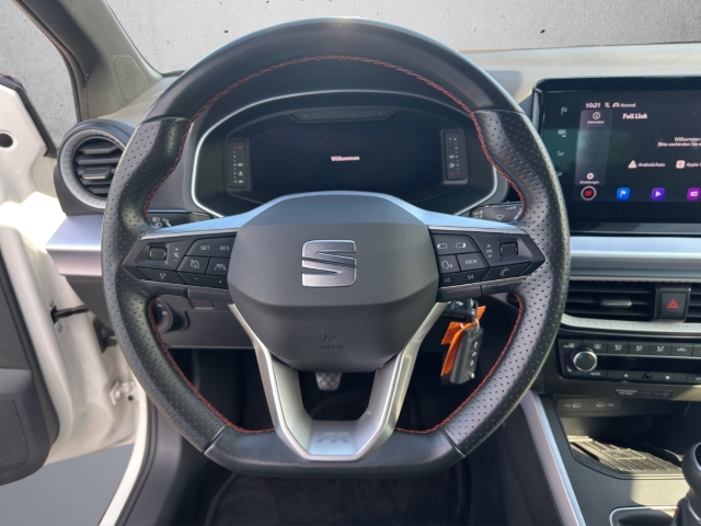 Arona 1.0 TSI FR *Navi*LED*ACC*RüKa*SHZ*