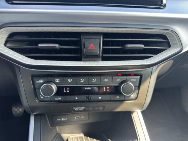 Arona 1.0 TSI FR *Navi*LED*ACC*RüKa*SHZ*