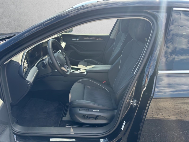 Passat 1.5 eTSI Business*Navi*LED*RüKa*SHZ*