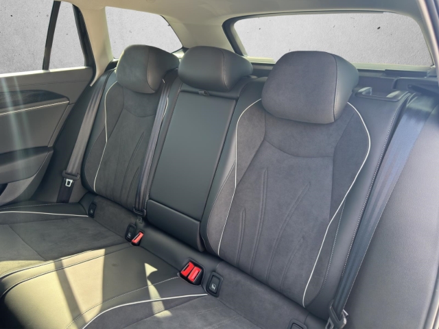 Passat 1.5 eTSI Business*Navi*LED*RüKa*SHZ*