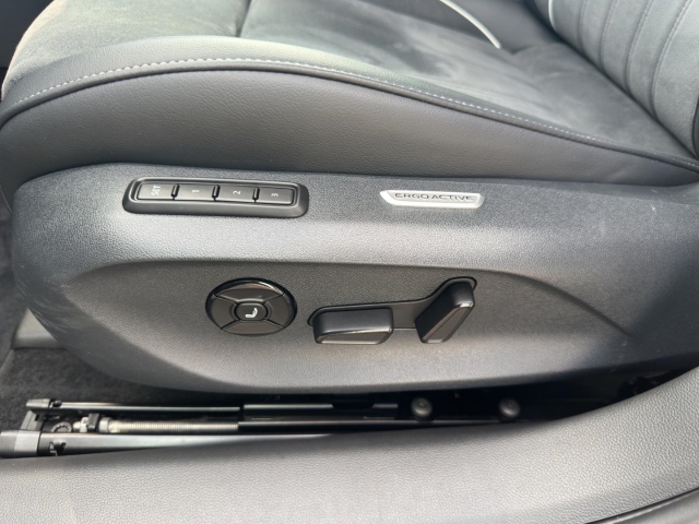 Passat 1.5 eTSI Business*Navi*LED*RüKa*SHZ*