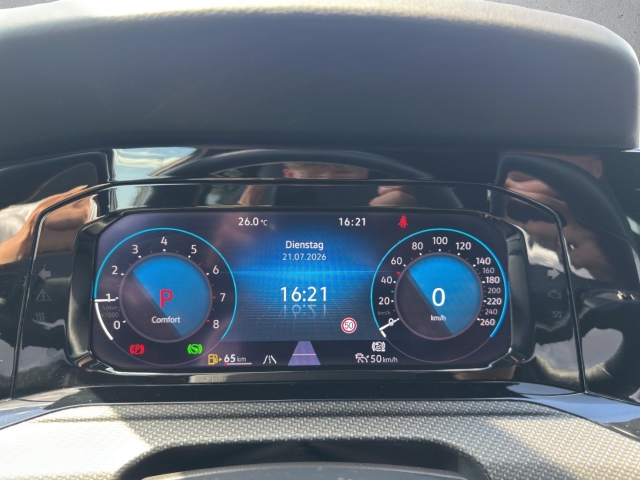 Golf VIII R-Line 1.5 eTSI DSG*Navi*LED*RüKa*SHZ*