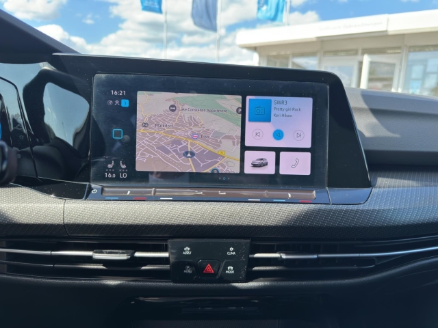 Golf VIII R-Line 1.5 eTSI DSG*Navi*LED*RüKa*SHZ*