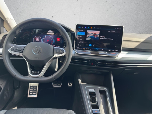 Golf VIII 1.5 eTSI DSG Navi*LED*RüKa*SHZ*