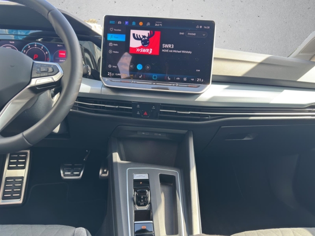 Golf VIII 1.5 eTSI DSG Navi*LED*RüKa*SHZ*