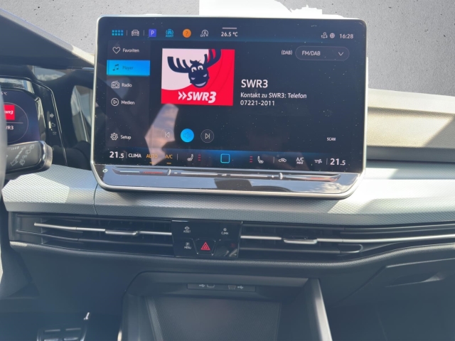 Golf VIII 1.5 eTSI DSG Navi*LED*RüKa*SHZ*