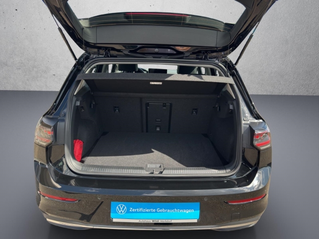 Golf VIII 1.5 eTSI DSG Navi*LED*RüKa*SHZ*