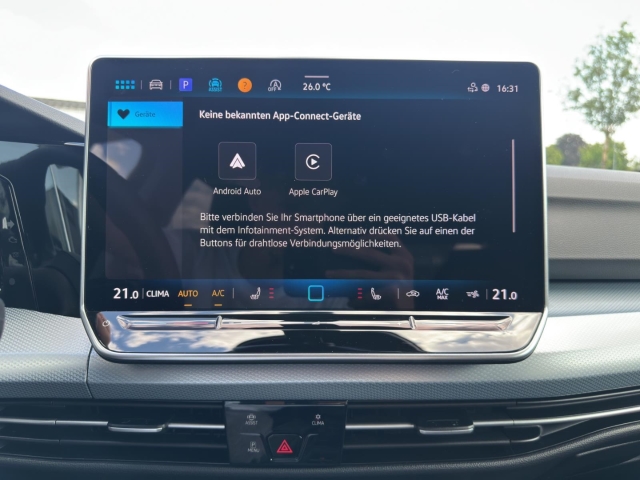 Golf VIII 1.5 eTSI DSG Navi*LED*RüKa*SHZ*