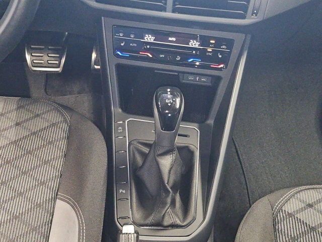 Polo VI R-Line Navi*LED*RüKa*SHZ*Digitales Cockpit*