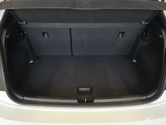 Polo VI R-Line Navi*LED*RüKa*SHZ*Digitales Cockpit*
