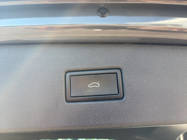 Tiguan 1.5 TSI Active*Navi*LED ACC*RüKa*SHZ*