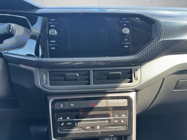 T-Cross 1.0 TSI Style*Navi*LED*ACC*RüKa*SHZ*