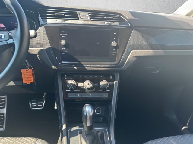 Touran United 1.5 TSI AHK*Navi*LED*SHZ*