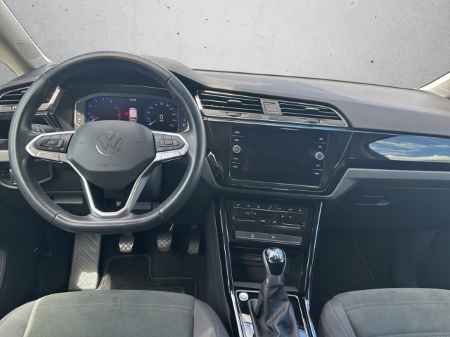 Touran 1.5 TSI Highline AHK*Navi*LED*SHZ*