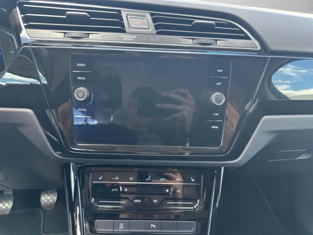 Touran 1.5 TSI Highline AHK*Navi*LED*SHZ*