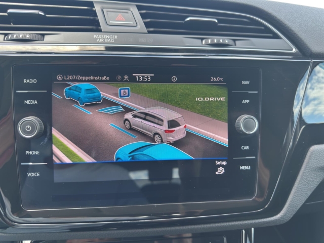 Touran 1.5 TSI Highline AHK*Navi*LED*SHZ*
