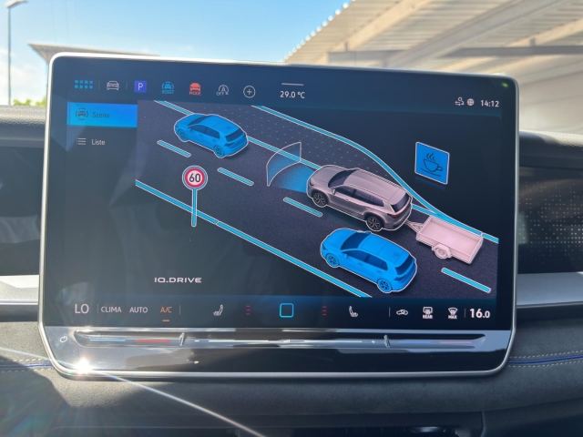 Tayron 2.0 TSI 4Motion R-Line*AHK*Navi*LED*RüKa*
