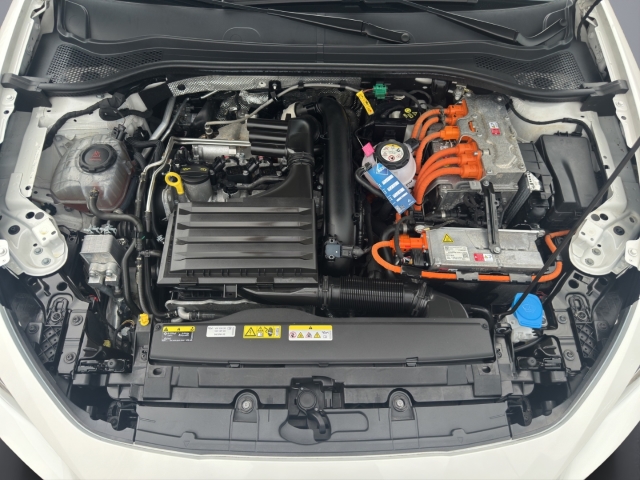 Leon VZ CUP 1.4 e-Hybrid*DSG*Navi*LED*RüKa*SHZ*