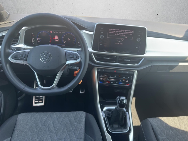 T-Roc 1.0 TSI Move*Navi*LED*ACC*RüKa*SHZ*