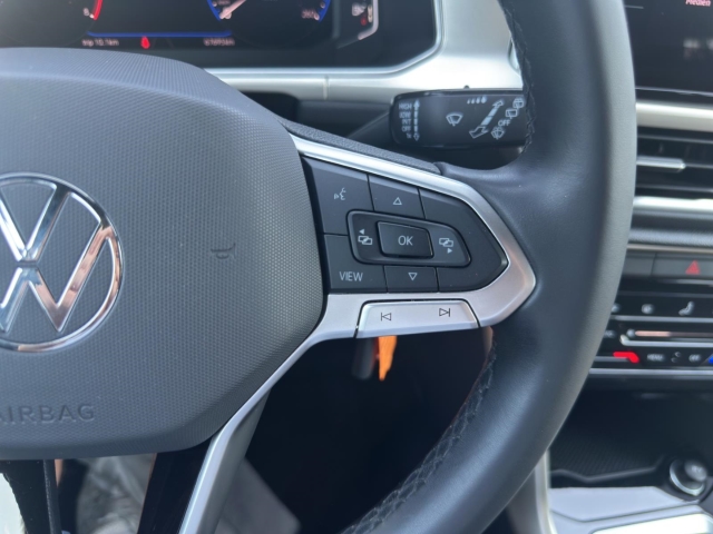 T-Roc 1.0 TSI Move*Navi*LED*ACC*RüKa*SHZ*