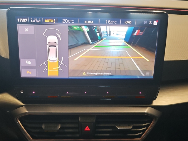 Leon SP 2.0 TSI*DSG*Navi*LED*RüKa*ACC*SHZ*