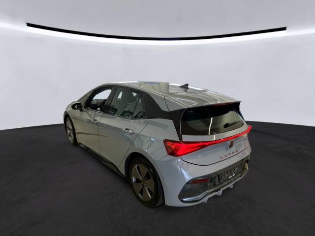 Born 62 kWh *Navi*LED*ACC*RüKa*SHZ*
