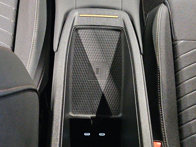 Born 62 kW*Navi*LED*RüKa*StandH*SHZ*