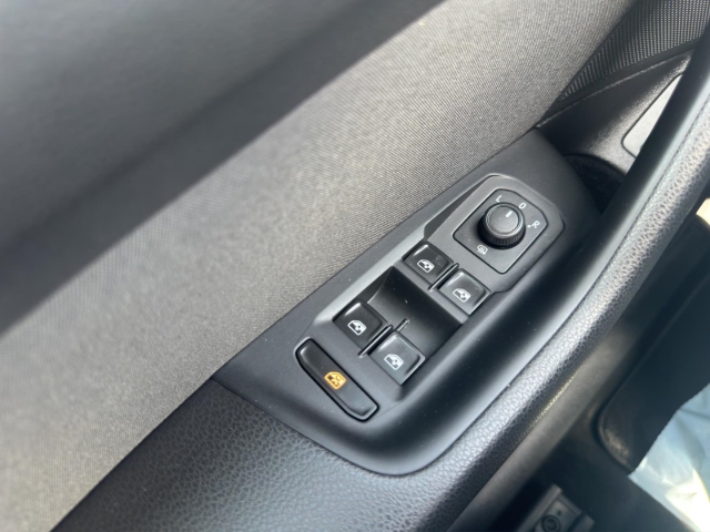 Passat Business AHK-klappbar*Navi*LED*SHZ*RüKa*