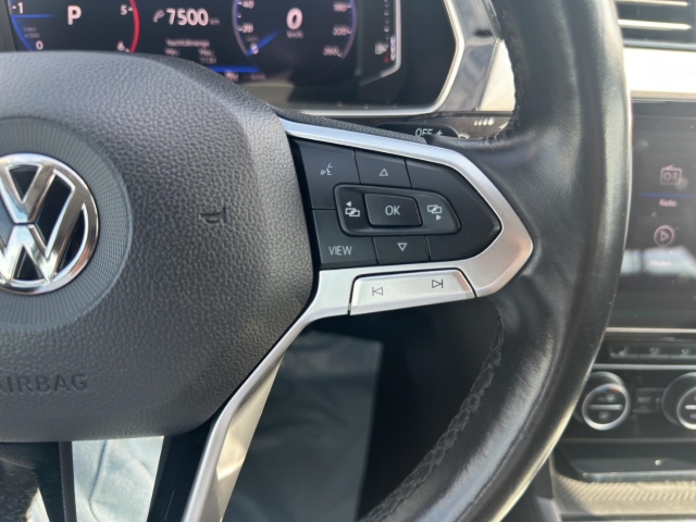 Passat Business AHK-klappbar*Navi*LED*SHZ*RüKa*