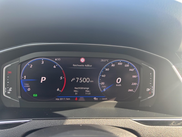 Passat Business AHK-klappbar*Navi*LED*SHZ*RüKa*