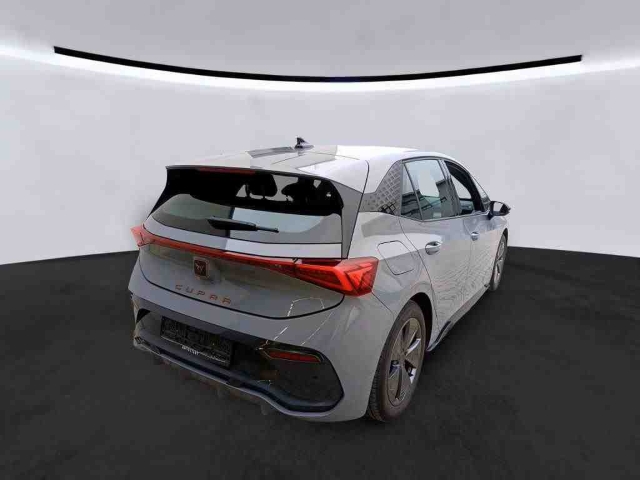 Born 62 kWh*Navi*LED*RüKa*ACC*SHZ*