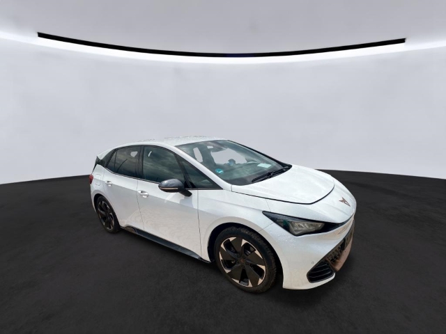 Born 62 kWh*Navi*LED*ACC*RüKa*SHZ*