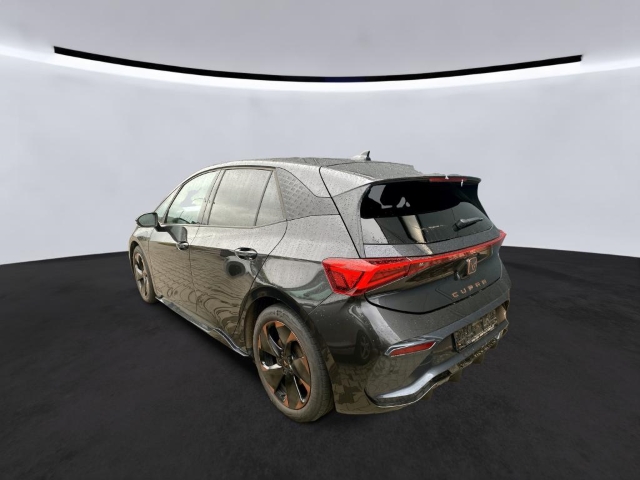 Born 62 kWh*Navi*LED*ACC*RüKa*SHZ*