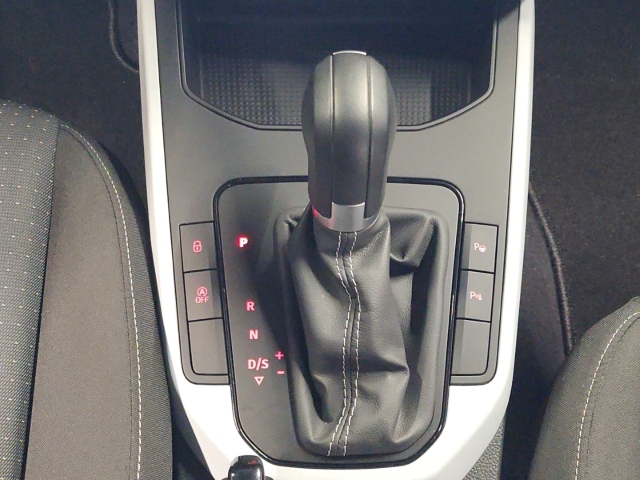 Arona 1.0 TSI Style*DSG*Navi*LED*ACC*RüKa*SHZ*