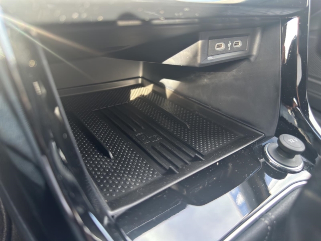 T-Cross R-Line 1.5 TSI 110 kW*Navi*LED*RüKa*SHZ*