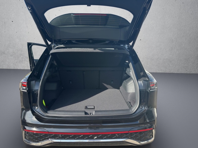 Tiguan R-Line 1,5 l eTSI OPF DSG*Navi*LED*RüKa*